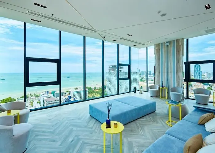 Sea View 2 Bed Room At Great Central Location