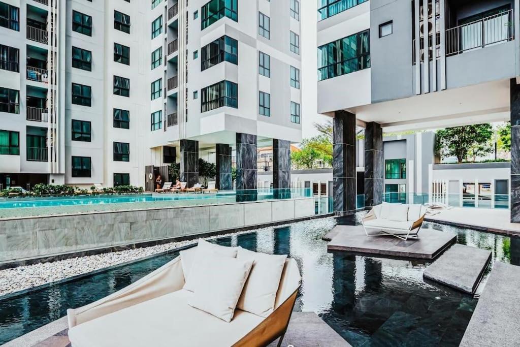 Apartment Sea View 2 Bed At Great Location Pattaya