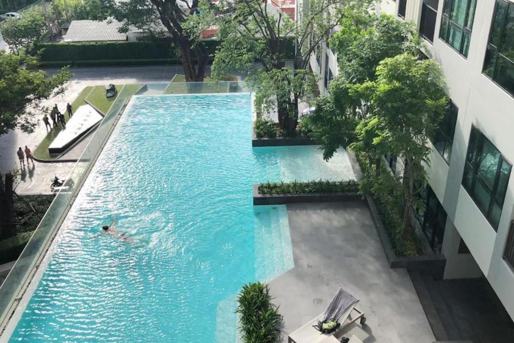 Sea View 2 Bed At Great Location Apartment *