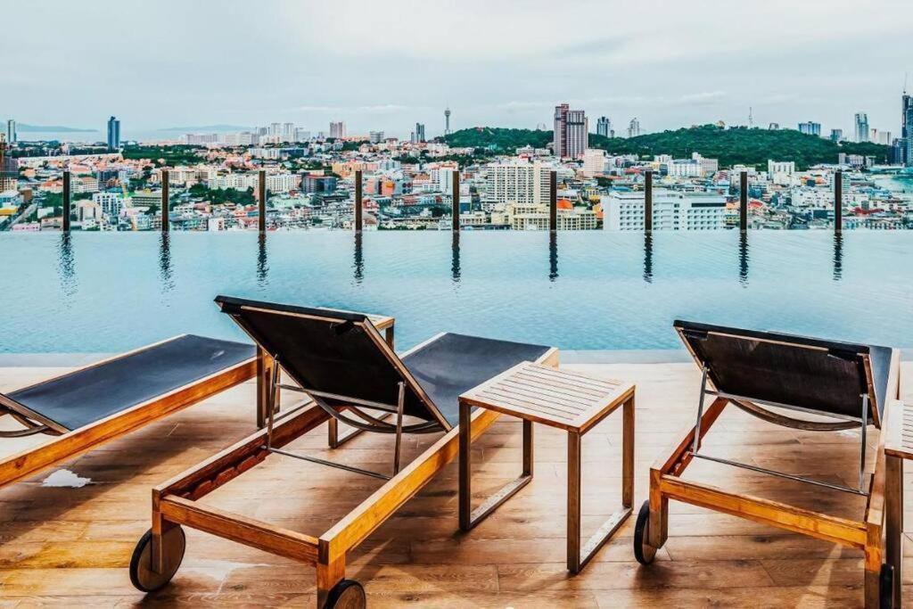 Sea View 2 Bed At Great Location * Pattaya
