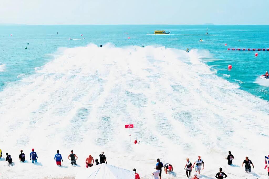 Apartment Sea View 2 Bed At Great Location