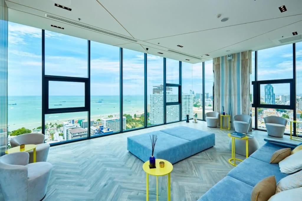 Apartment Sea View 2 Bed At Great Location *