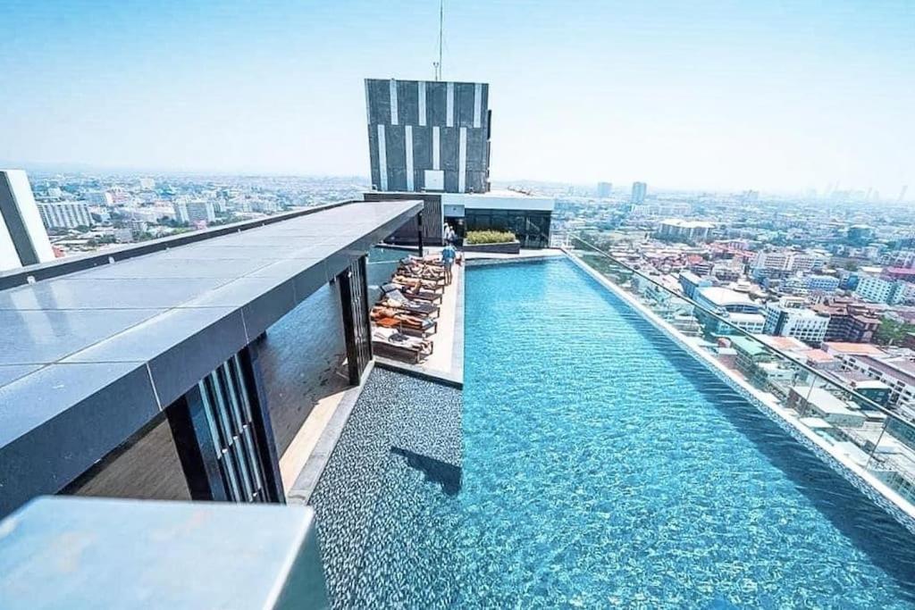 Apartment Sea View 2 Bed At Great Location